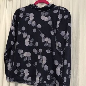 Banana republic Floral Long Sleeve Top in blue in a thin material.